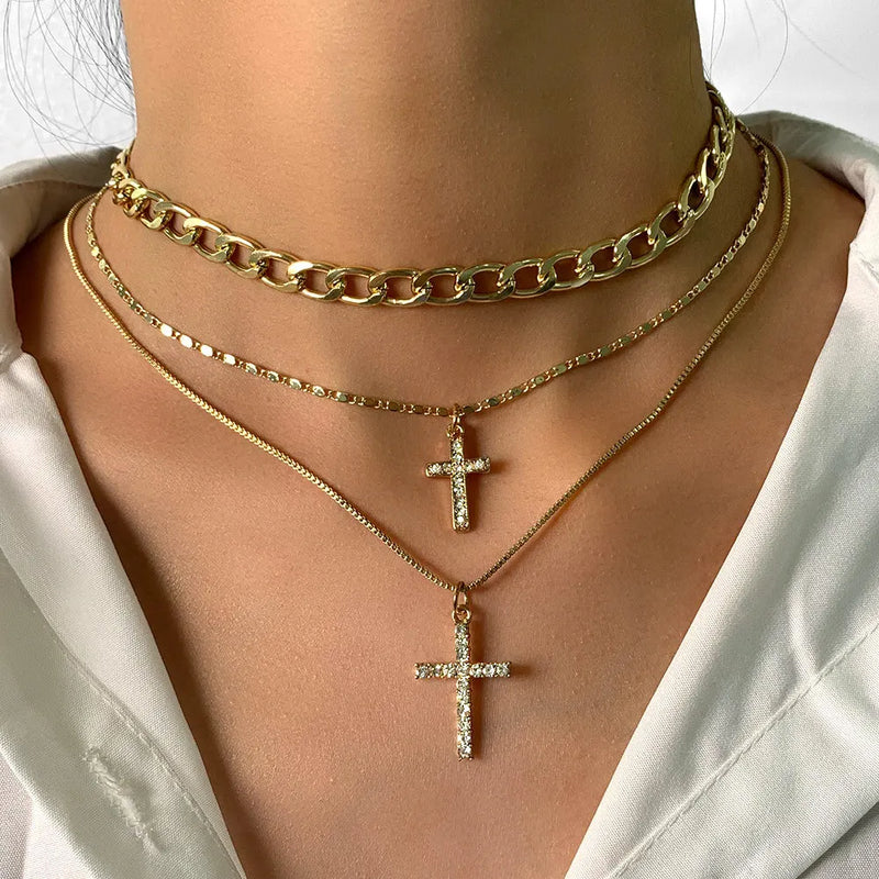 Colar Feminino Multicamadas