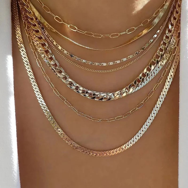 Colar Feminino Multicamadas
